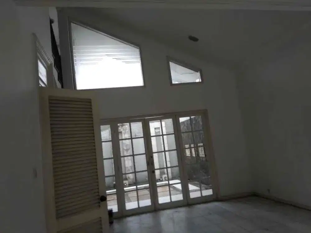 dijual di cinere rumah tua hitung tanah