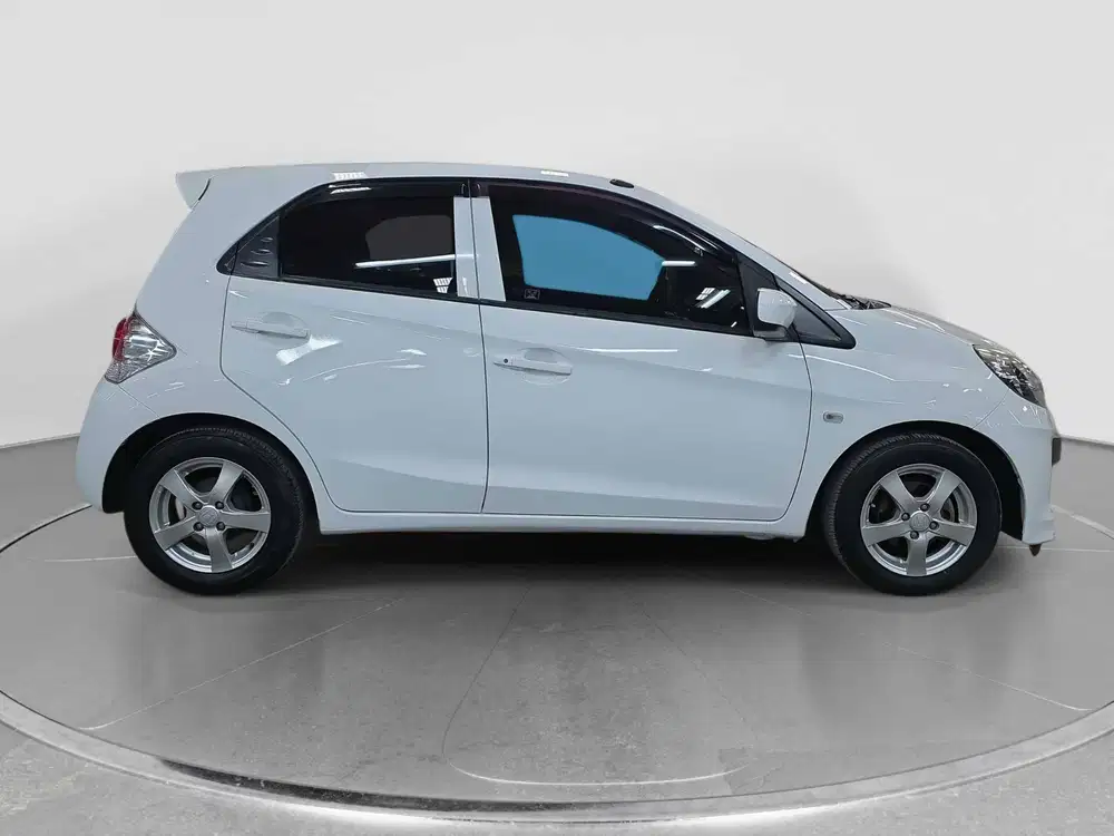 2016 Honda BRIO E 1.2 KM super low