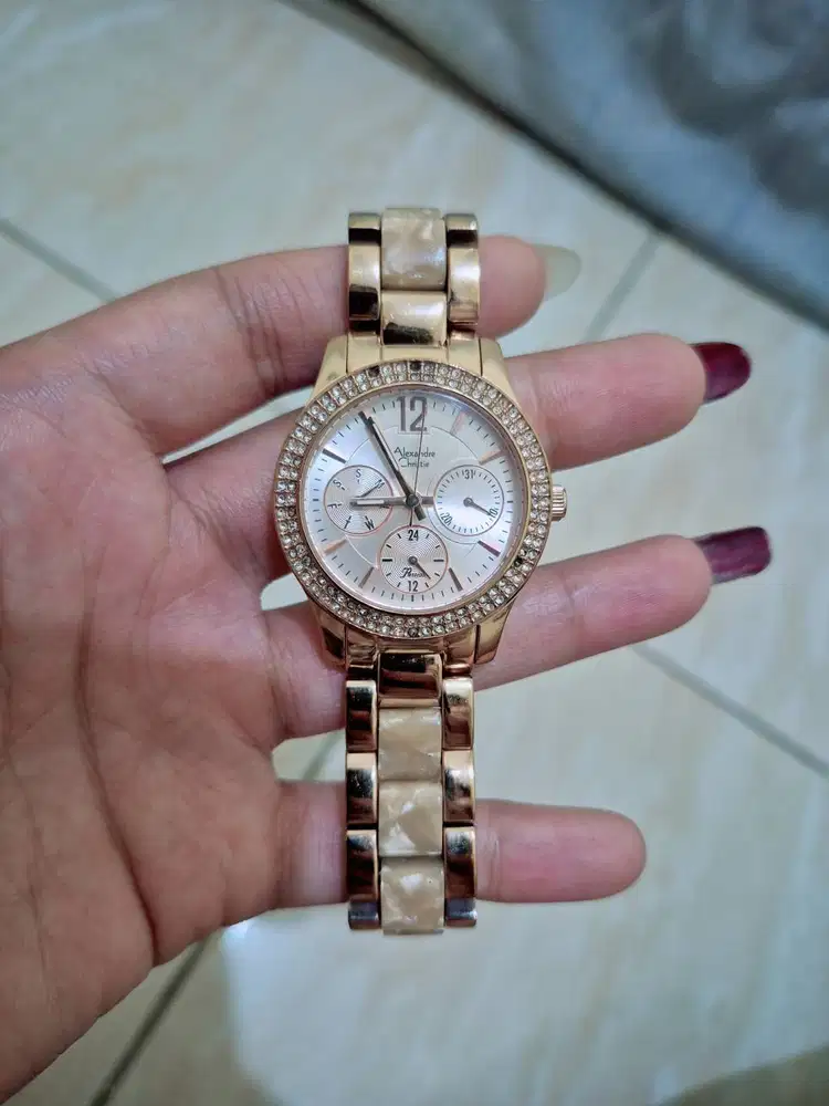 Jam tangan wanita Alexander christie