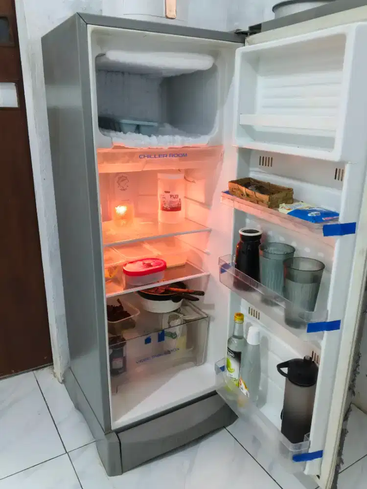 Dijual Paket Kulkas + Air Fryer + Oven + Blender