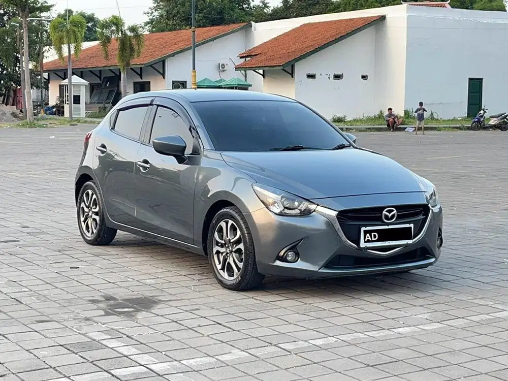 MAZDA 2 R 2015 MATIC // BONUS BALIK NAMA // DP 20 JUTA