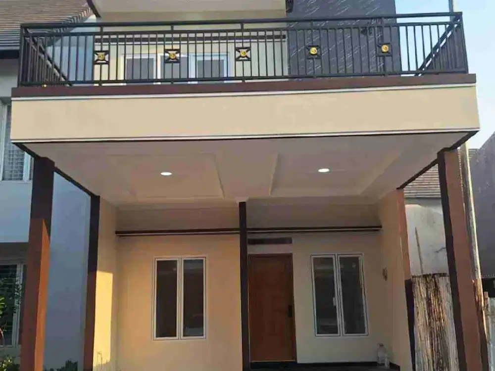 Di jual cepat rmh baru 2 lantai premier park 2 Modernland tangerang