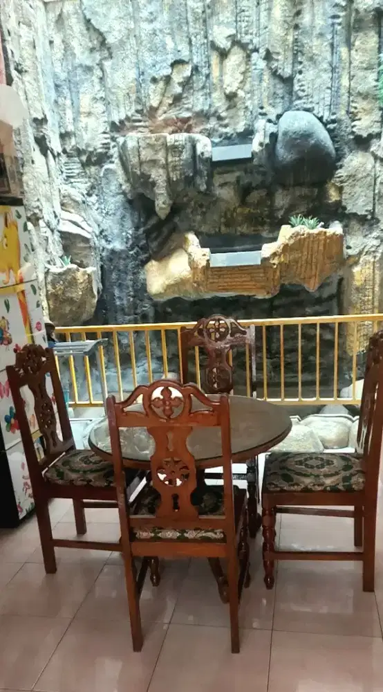 Dijual meja+kursi makan jati