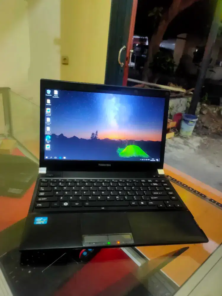 Toshiba core i5 RAM 8GB