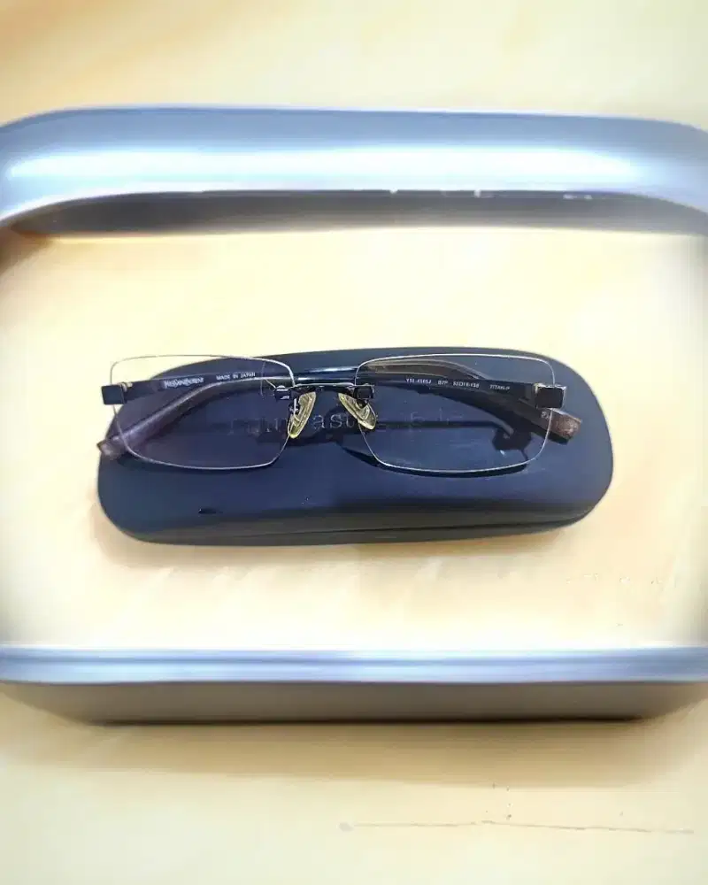 Yves Saint Laurent ORIGINAL Frame tanpa Bingkai