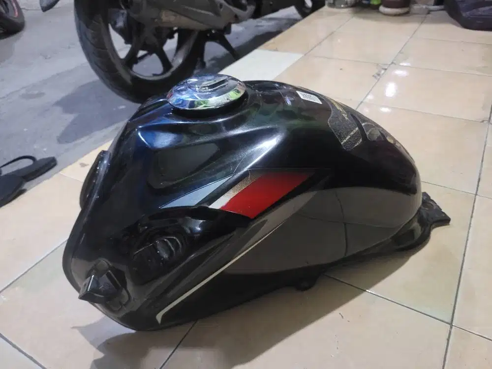 Tangki Ori Honda New Megapro Monoshock