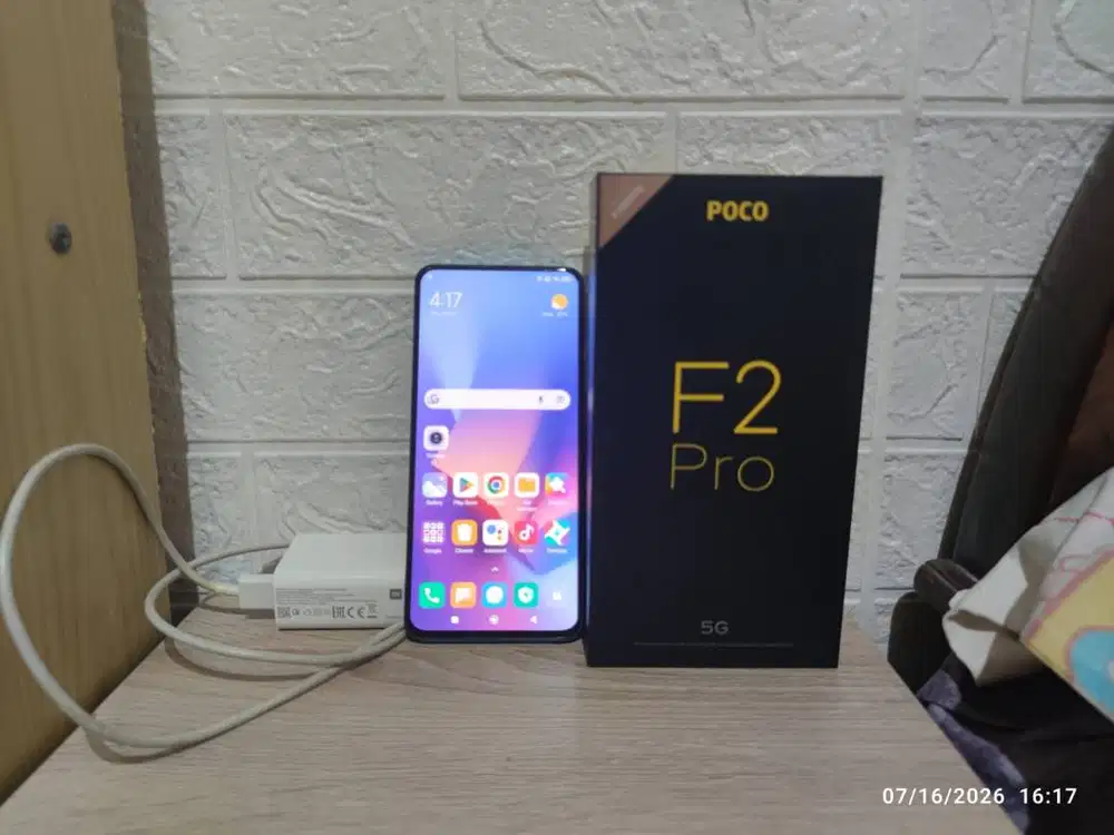 Poco f2 pro 6/128 gb second minus