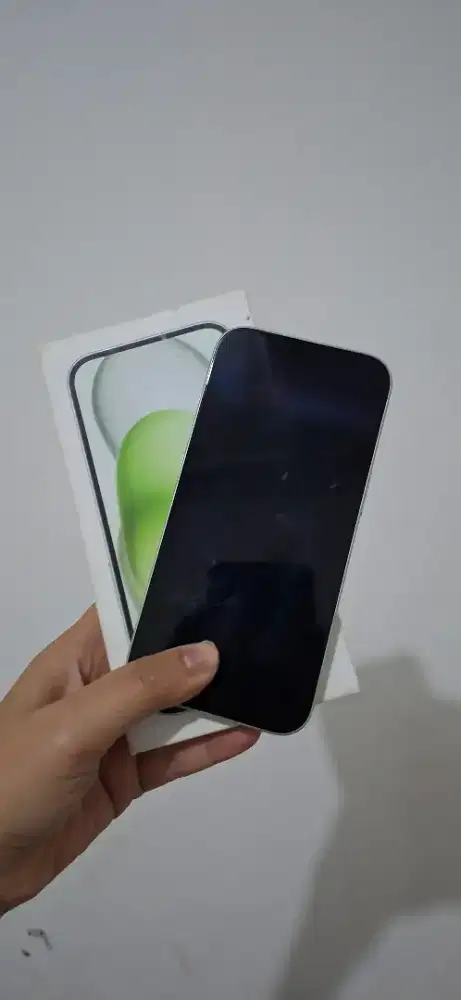 Iphone 15 basic green