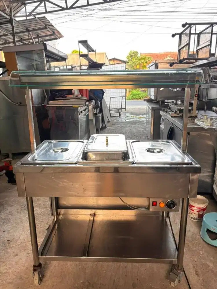 BAIN MARIE
Ukuran 105x60x85+52
Atasnya ada kaca tebal