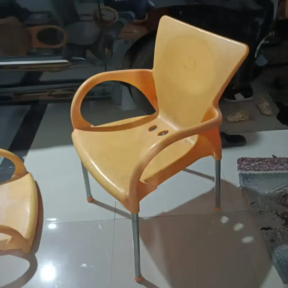 Kursi shinpo orange