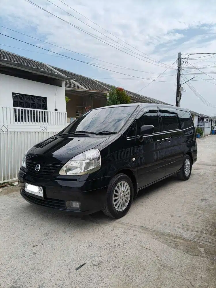 Nissan Serena 2011 Bensin