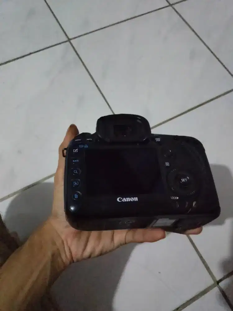 Canon 5D MARK 3 III BODY ONLY