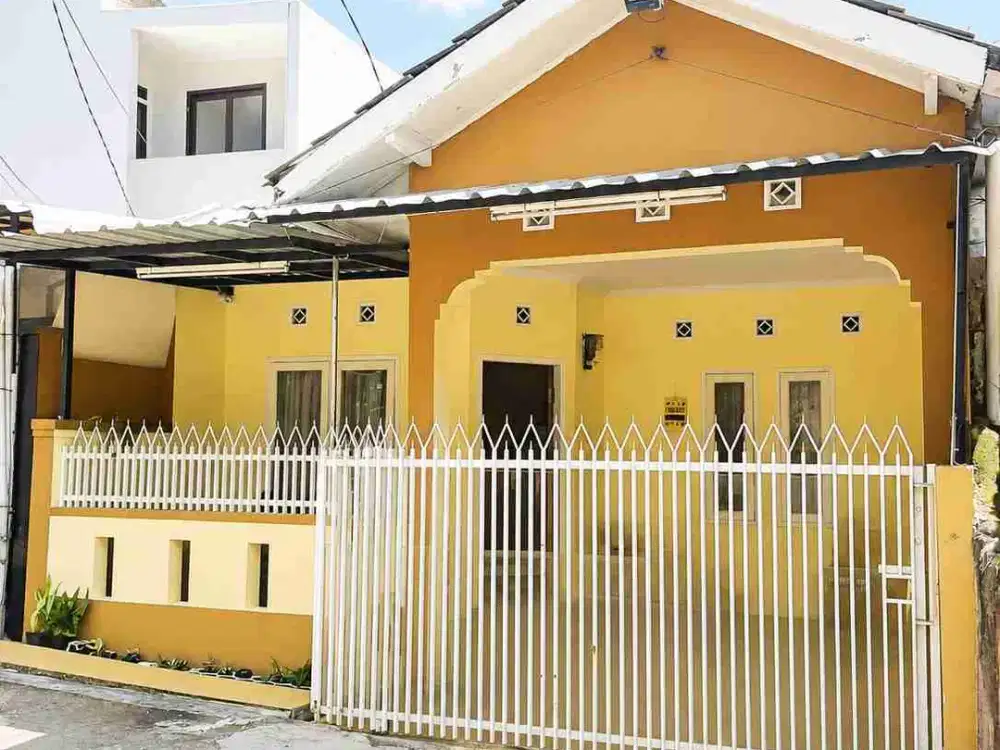 rumah siap huni komplek Sariwangi dekat polban geger kalong