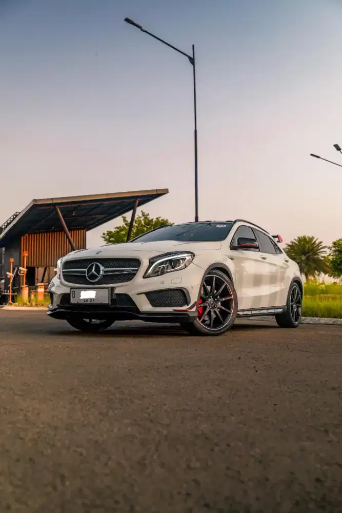 Mercedez Benz GLA45 AMG Edition 1 White On Black