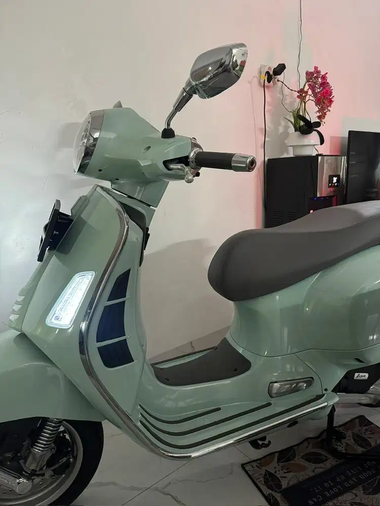 Vespa GTS 150 Like new KM