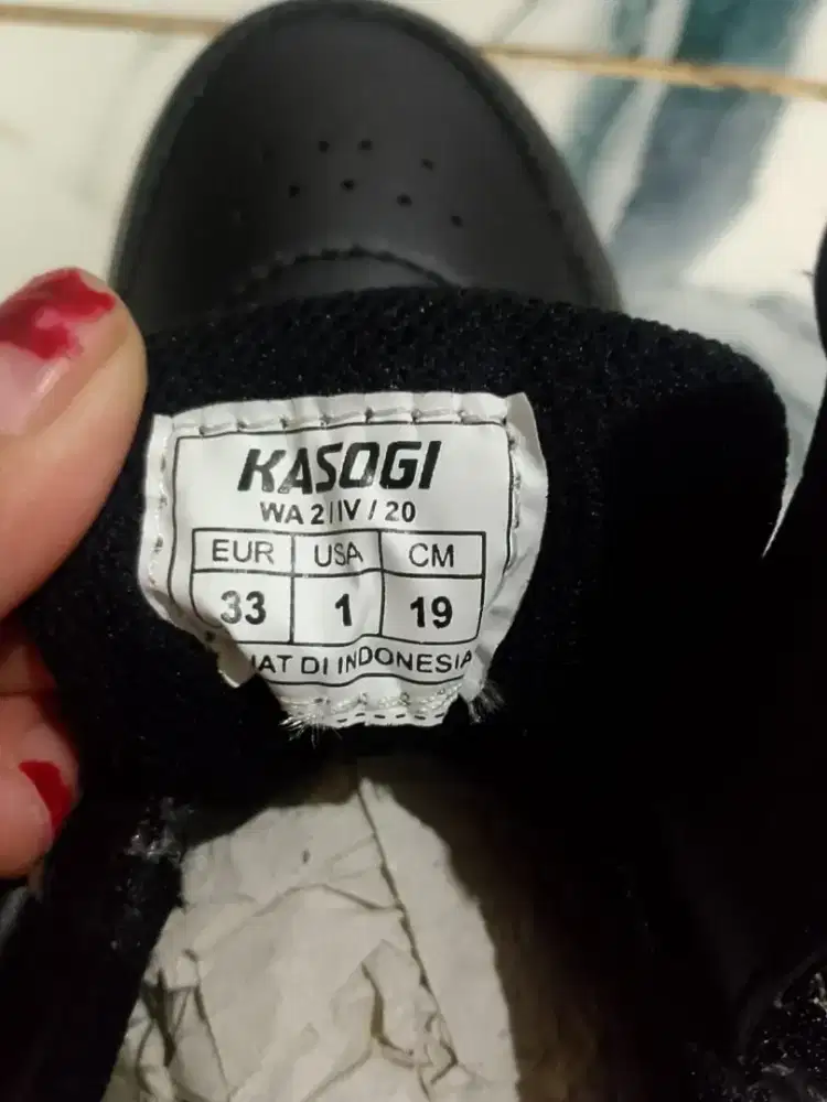 Sepatu sekolah anak2
