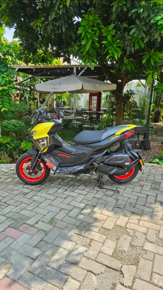 Aprilia SRGT 200 thn 2023 nik 22 KM super rendah