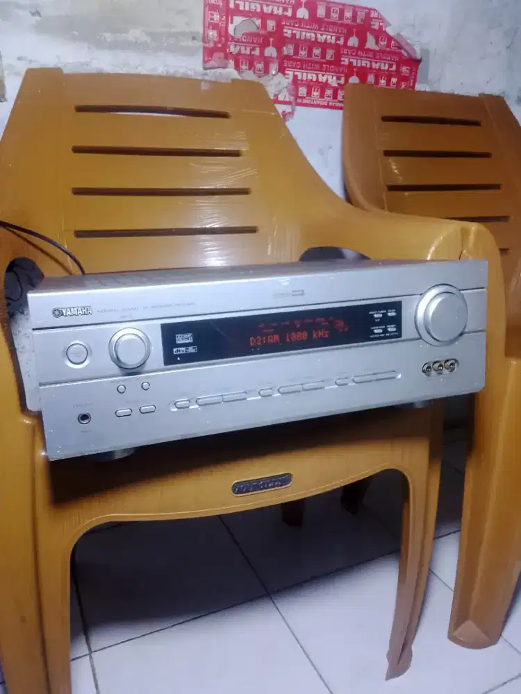 Jual receiver yamaha RX v440 masih bagus lokasi Kemang jaksel
