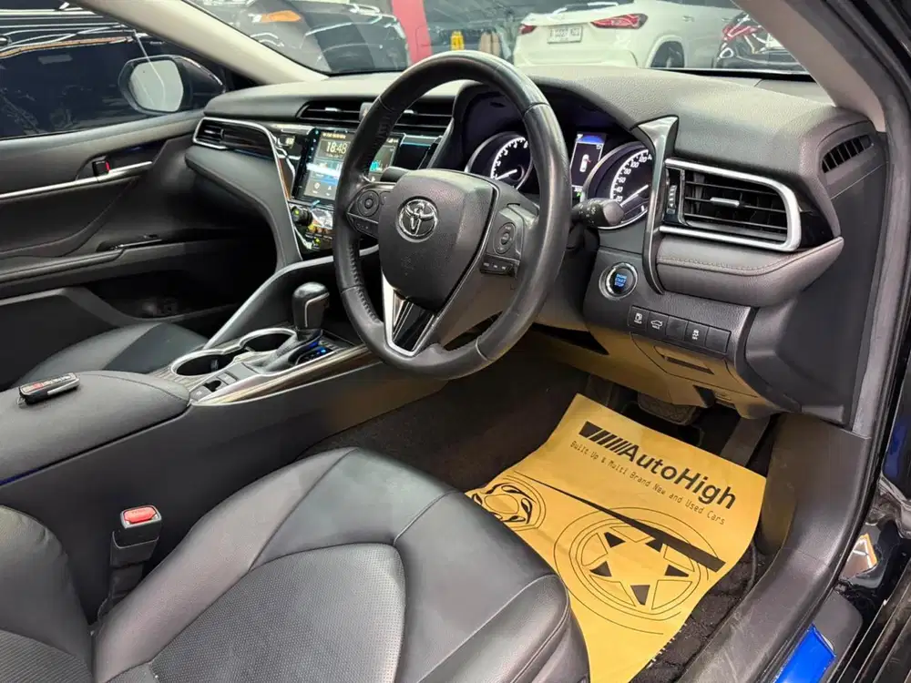 DP10% [Km30.000] Camry V 2019 Black Reg 2020 #AUTOHIGH