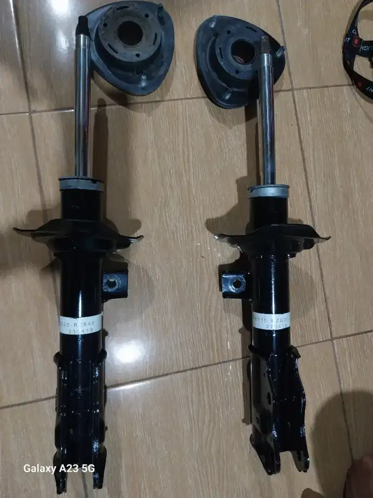 Shock depan/fr strut toyota rush