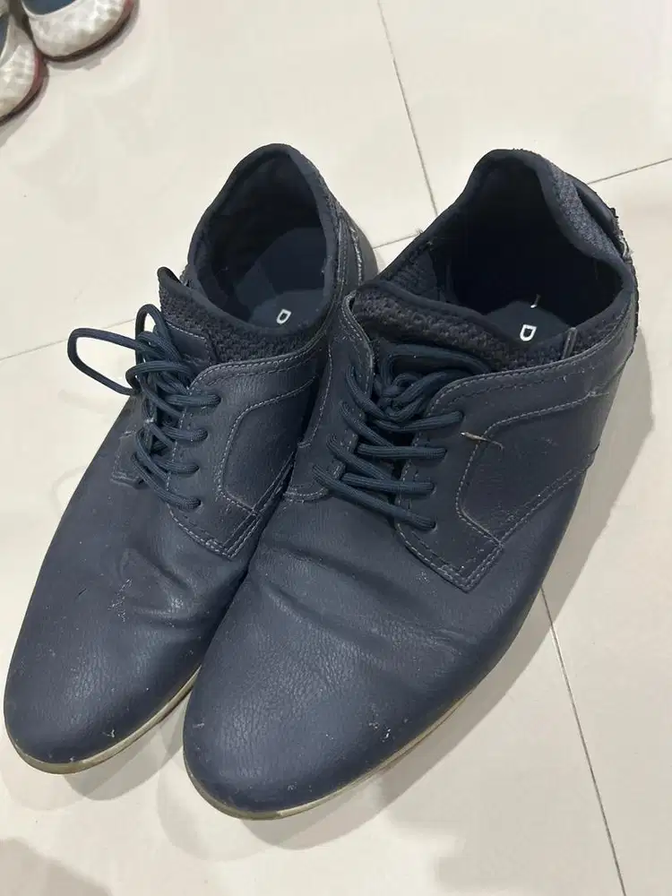 Sepatu Aldo size 43