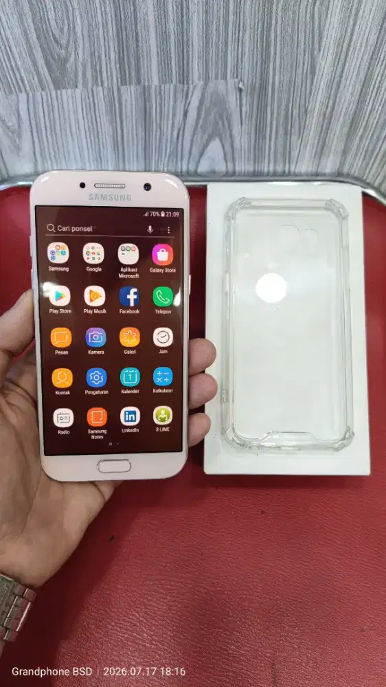 Samsung Galaxy A5 iP 68 water resistance