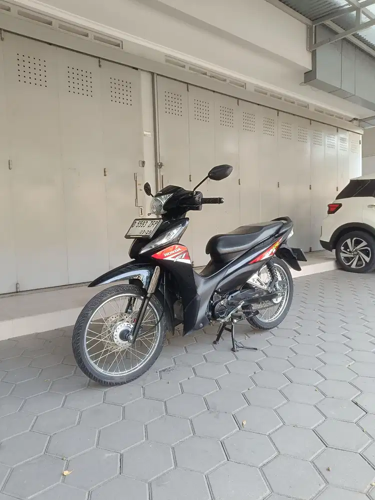 Honda revo fit 2024 mulus