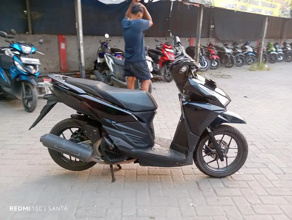 Honda Vario 150 LED old Tahun 2015 Surat komplit