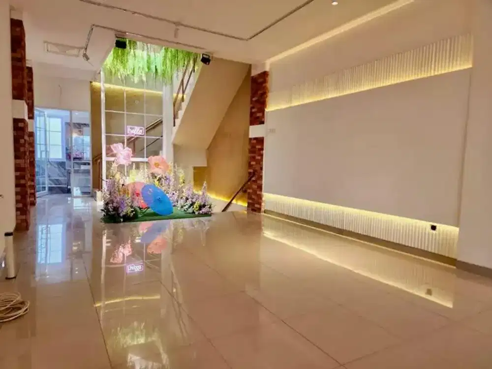 Ruko Bintaro Sisi Jalan Besar Bisnis Area Thematic bagus untuk Cafe Gym