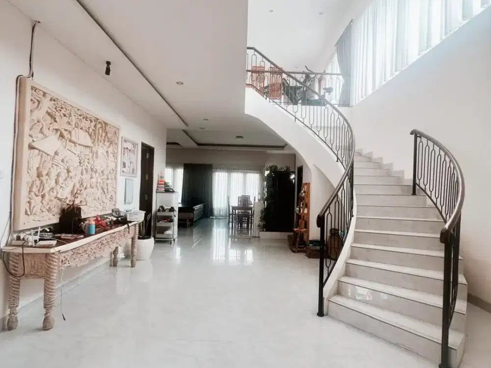 5 Bedroom House for sale in Canggu, Bali