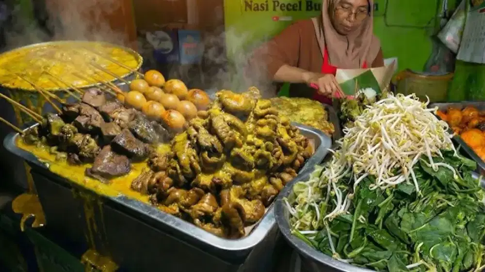 Lowongan: PELAYAN RESTO& ASISTEN MASAK. Lokasi: Pasar 8 /BSD Serpong