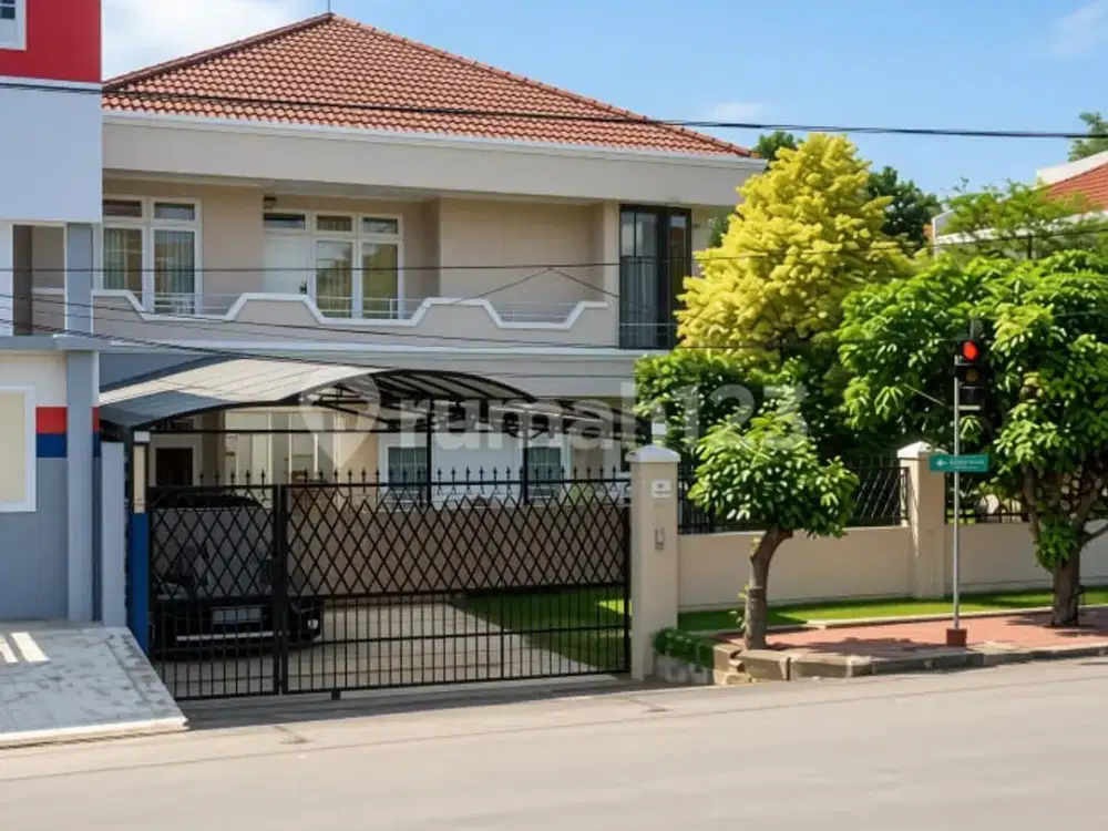 Rumah di Jl. Arteri Gading untuk Usaha
