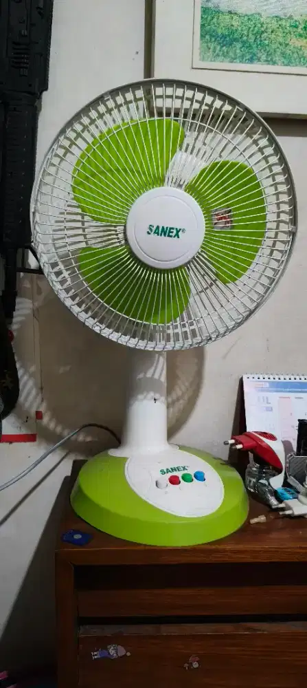 Kipas angin Sanex 10