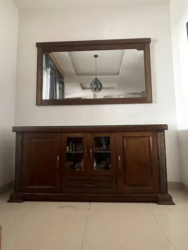 Bufet Kayu Klasik + Cermin Besar 1 Set | Full Kayu | Kondisi Bagus