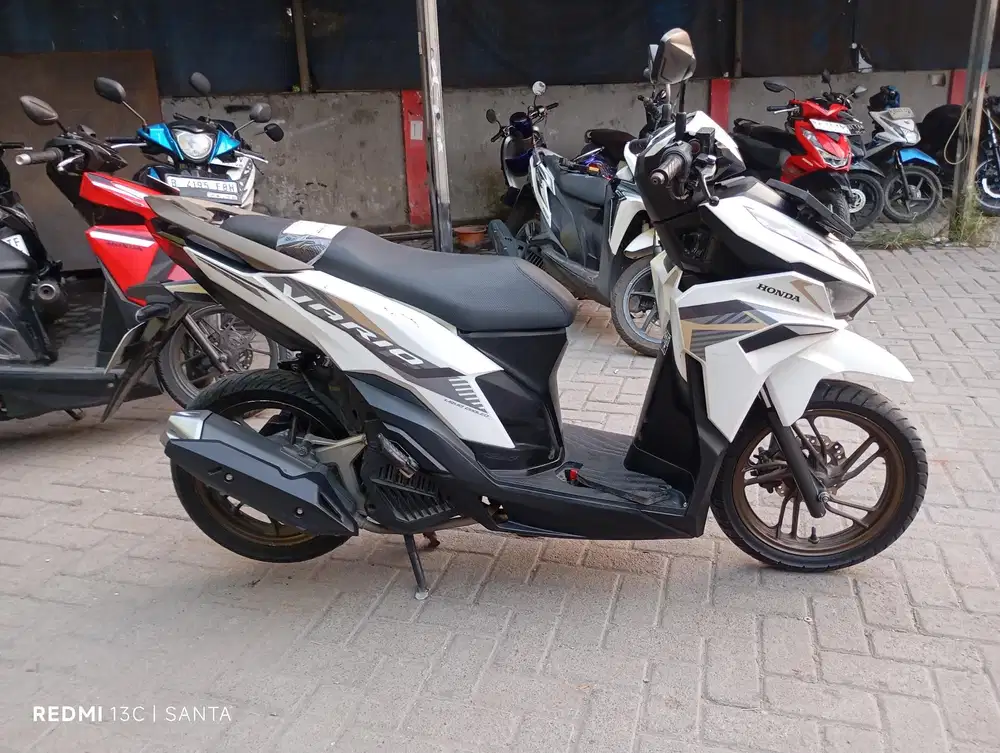 Honda Vario 125 LED Gen2 Tahun 2022 Surat komplit