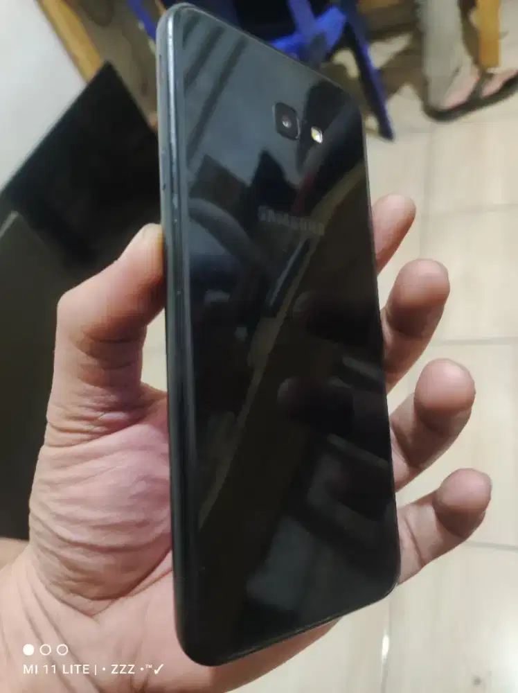 Samsung j4 Plus