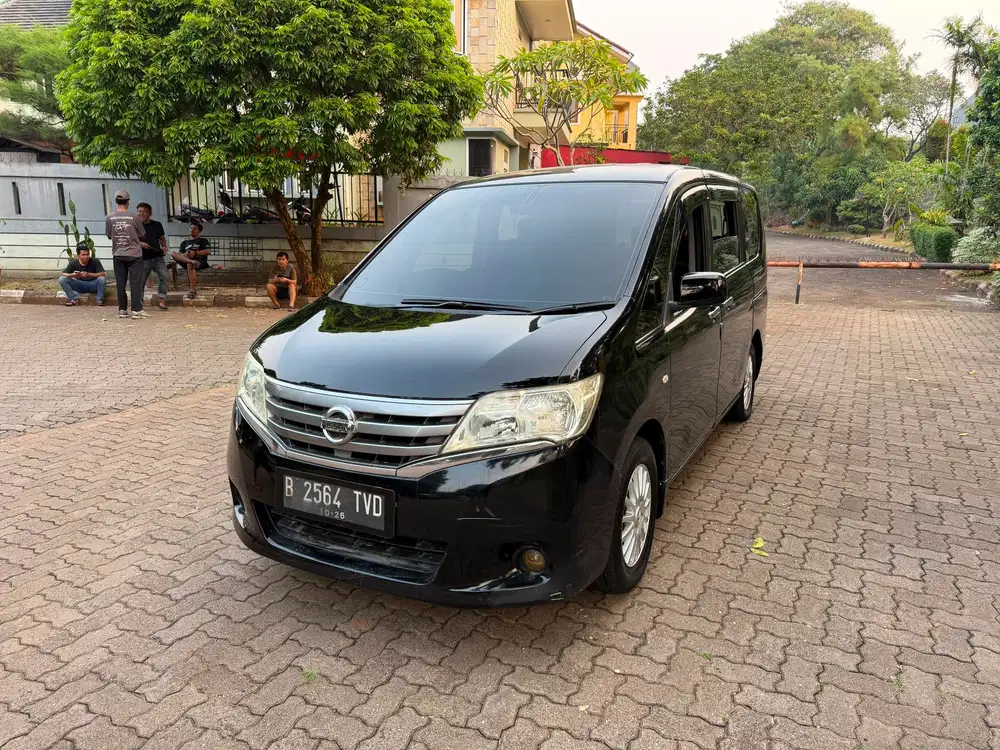 Nissan Serena X AT 2013