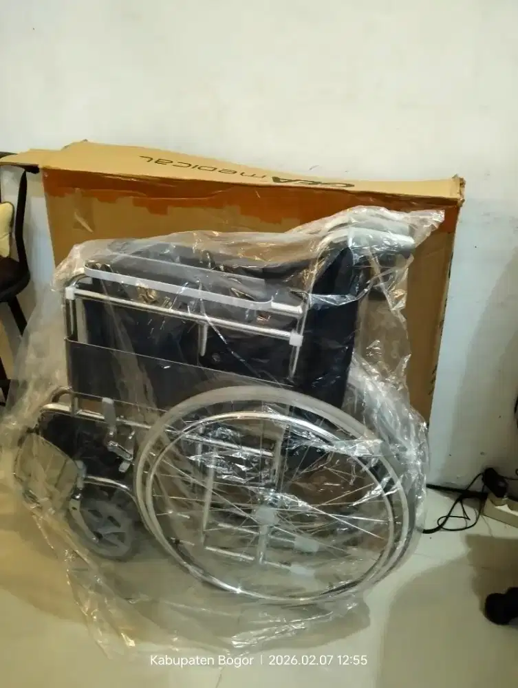 Kursi Roda GEA FS 871