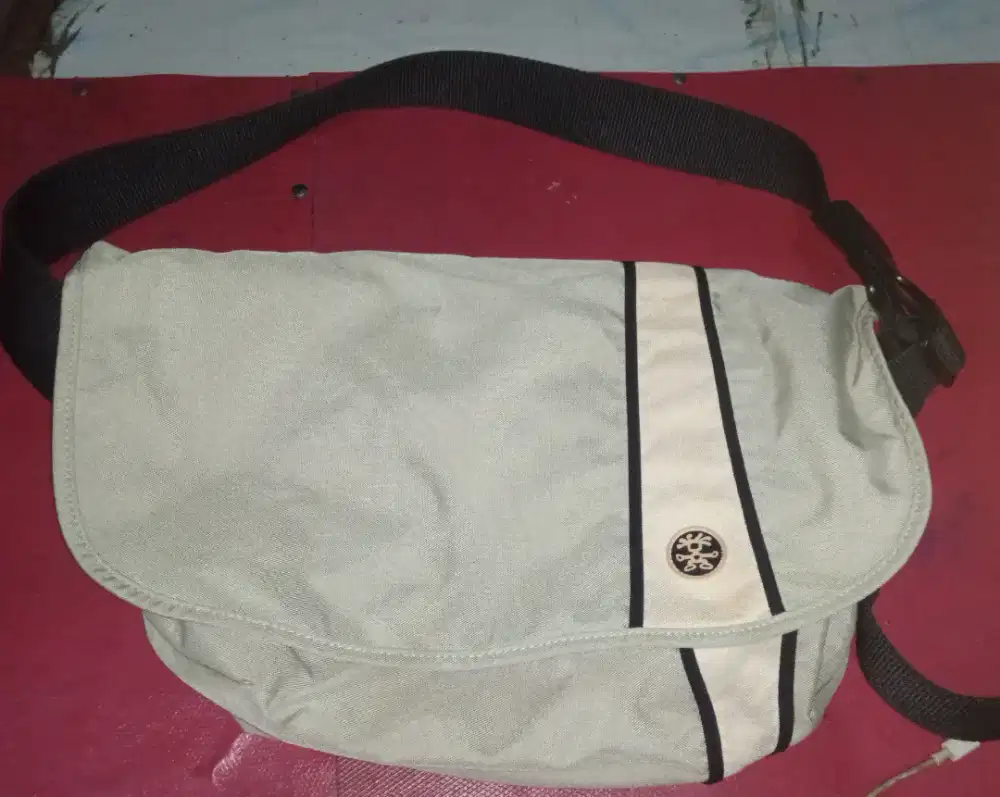 Tas Sling Bag Crhmpler The Western Lawn