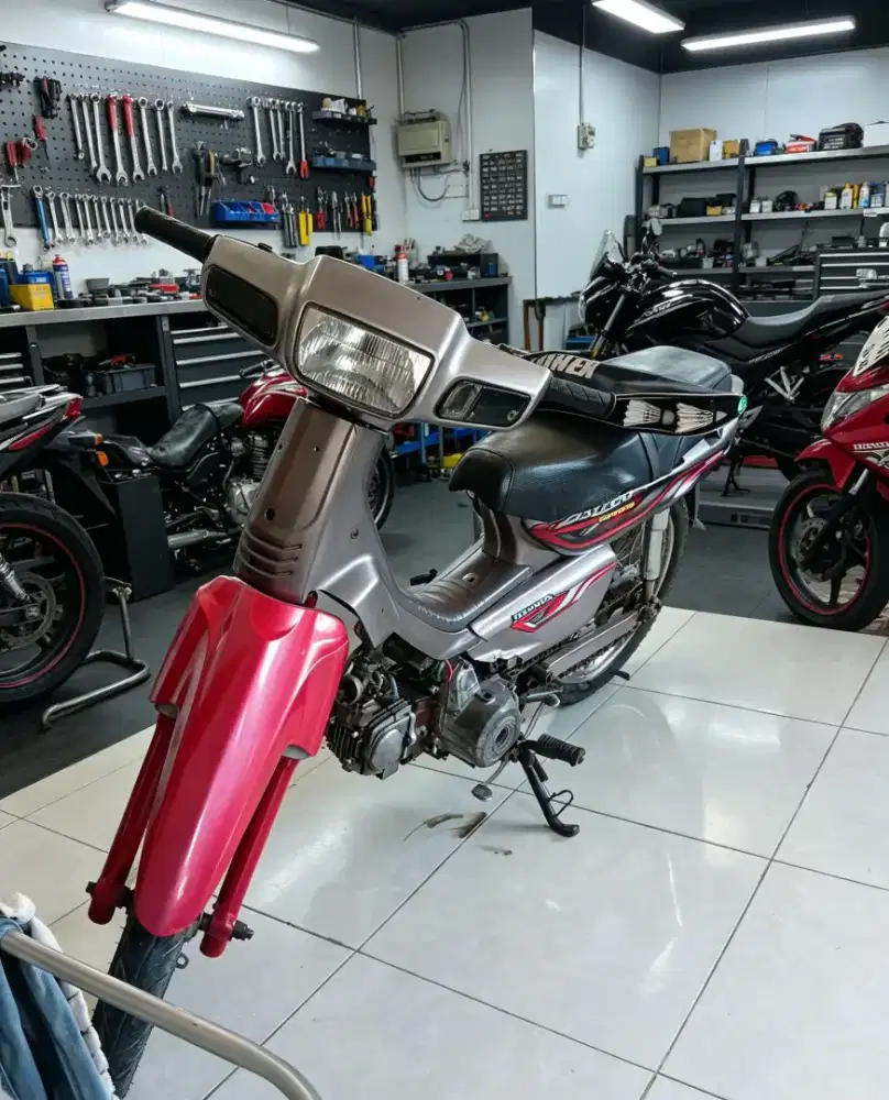 Honda Astrea grand