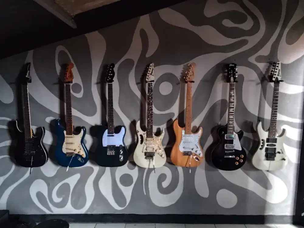 Gitar listrik custom