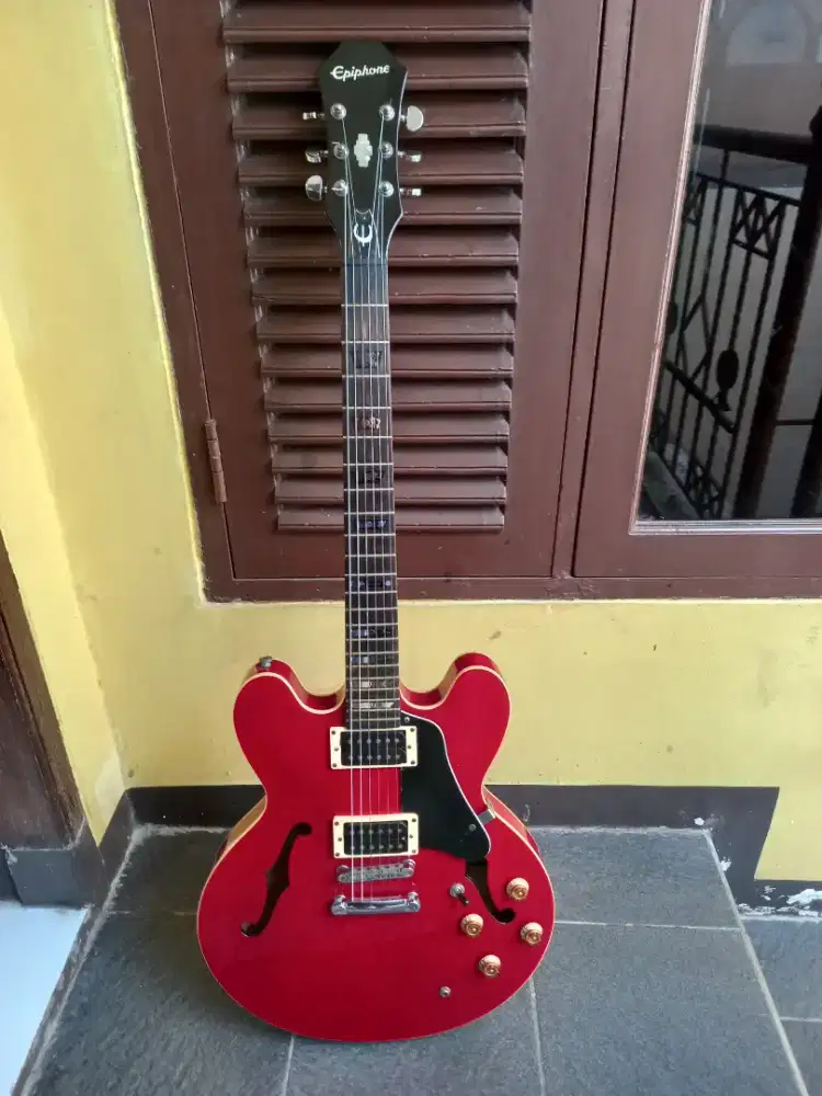 Gitar elektrik epiphone semi hollow body