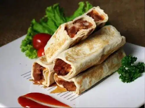 Dibutuhkan crew untuk jaga kebab