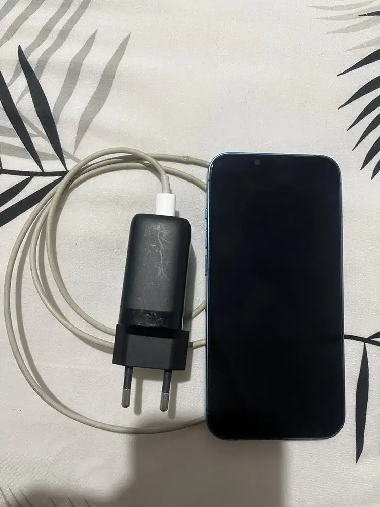 iPhone 13 basic 128 gb iBox