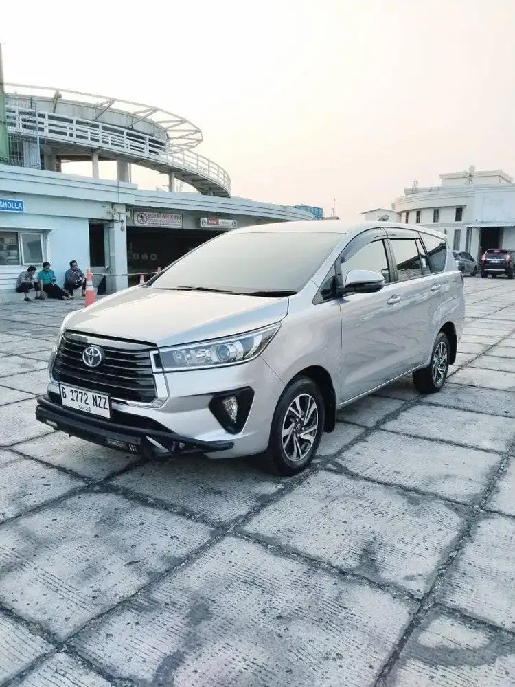 (Tdp 45jt) Toyota Kijang Innova 2.4 G AT 2023 Silver Diesel, KM 36rb