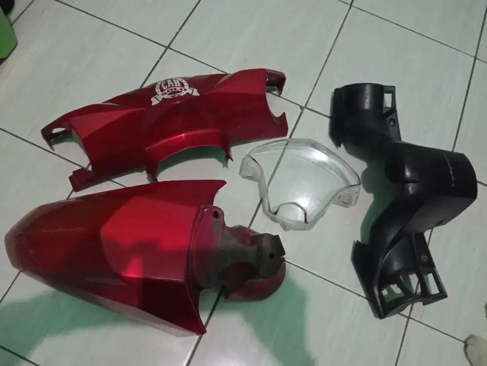 Spakbor Batok Depan Belakang Bekas Beat Fi 2014