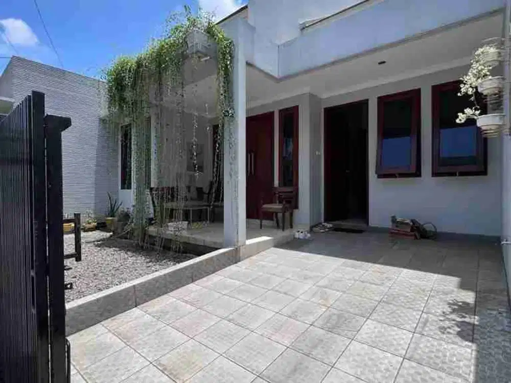 BISMILLAH

Dijual rumah di Bukit Cireundeu Permai
