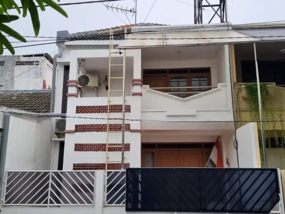 Dijual Rumah Murah 2 Lantai Di Bendul Merisi Dekat Plaza Marina dan RS. AL Surabaya