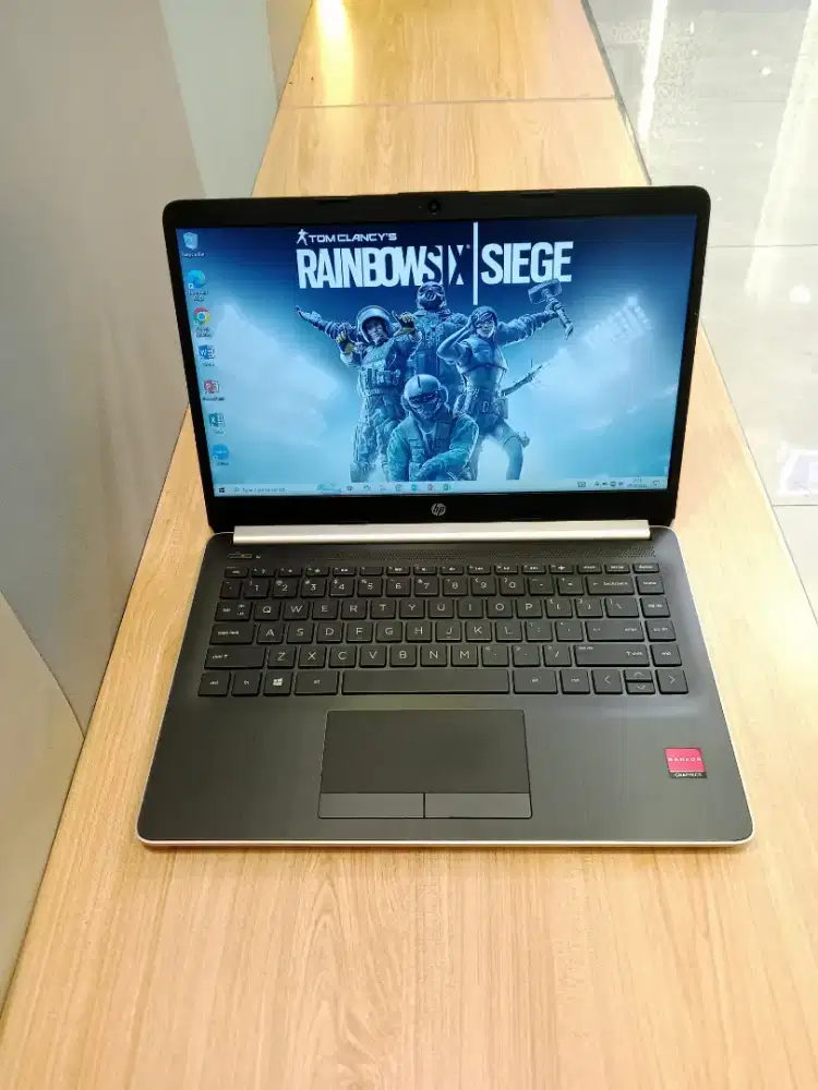 Laptop Mulus Slim SSD NVME Lancar Ringan Siap Pakai Windows 10 AMD A9