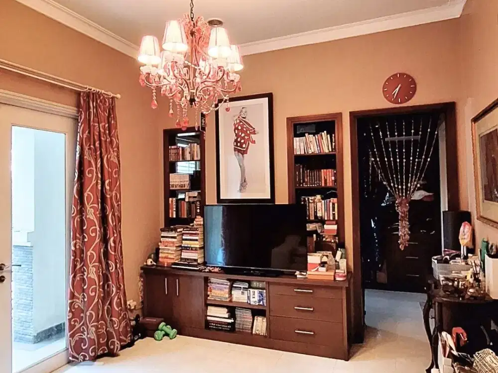 Dijual Murah Rumah di Kawasan Pondok Hijau Golf PHG Gading Serpong